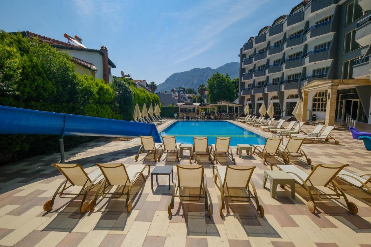 Hotel Club Selen İçmeler Extérieur photo