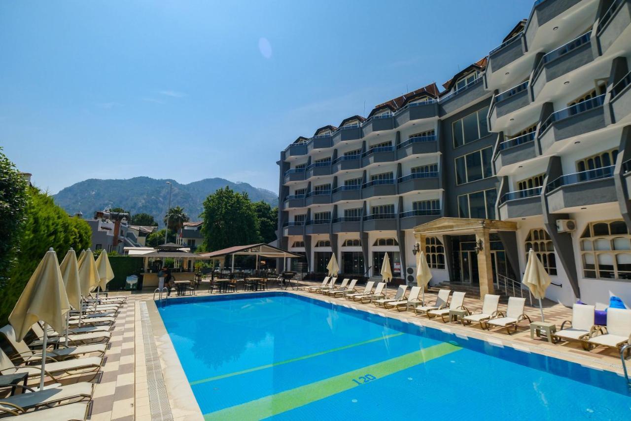 Hotel Club Selen İçmeler Extérieur photo