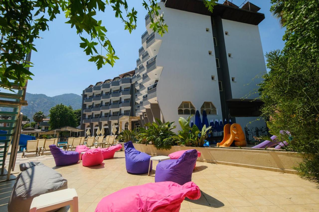 Hotel Club Selen İçmeler Extérieur photo