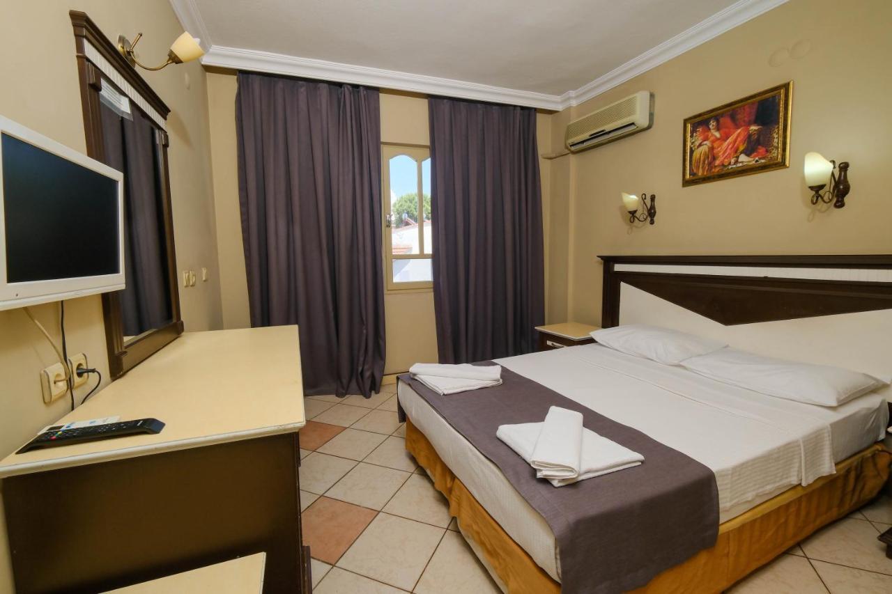 Hotel Club Selen İçmeler Extérieur photo