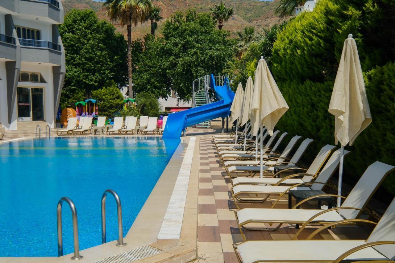 Hotel Club Selen İçmeler Extérieur photo
